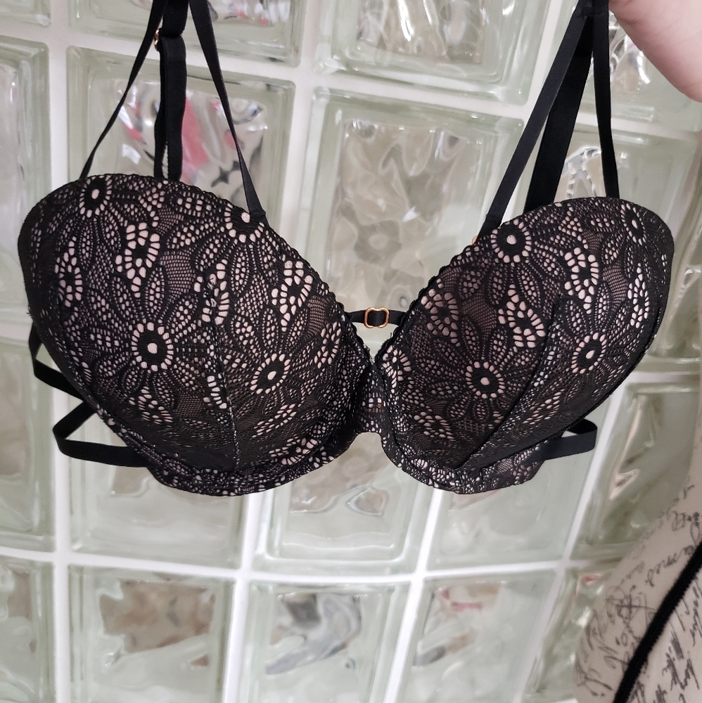 Victoria Secret Very Sexy Multi-way Bra 32DD